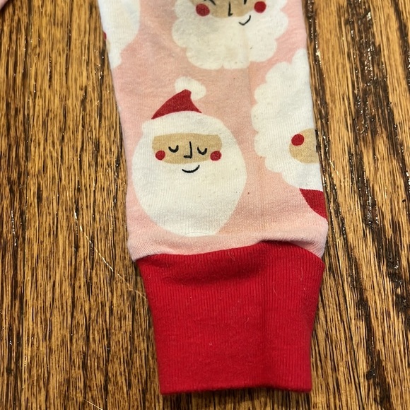 LIKE NEW PINK SANTA PATTERN PAJAMAS - CARTERS 9M - Picture 4 of 5